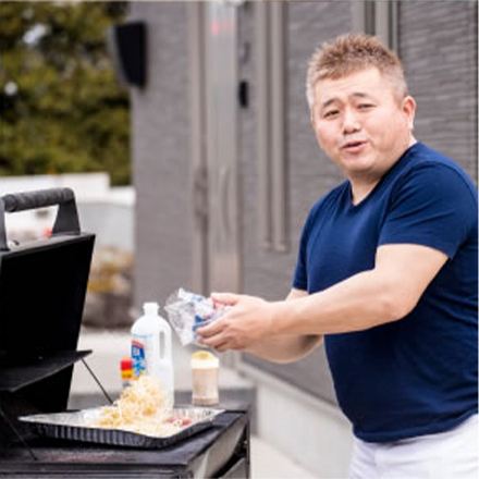 寬敞的庭院是烤肉的熱門場所 總是聚集著許多笑容